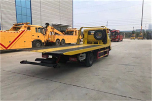 南木林非事故拖车