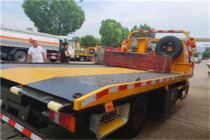 南木林附近拖车电话号码服务